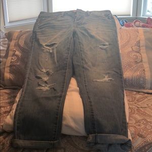 American Eagle boy crop jeans!